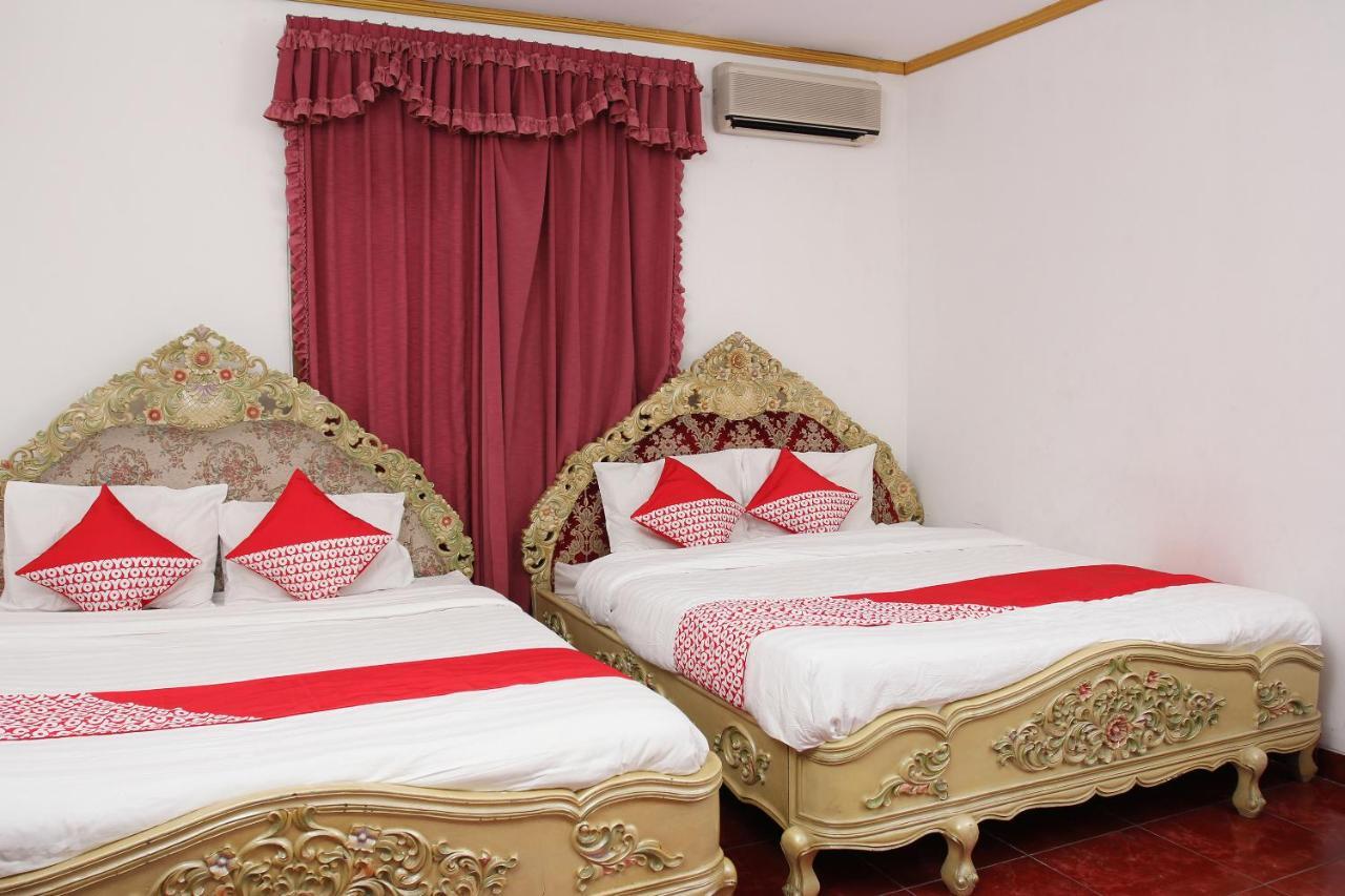 Oyo 392 Hotel Mawar Saron Джокьякарта Экстерьер фото