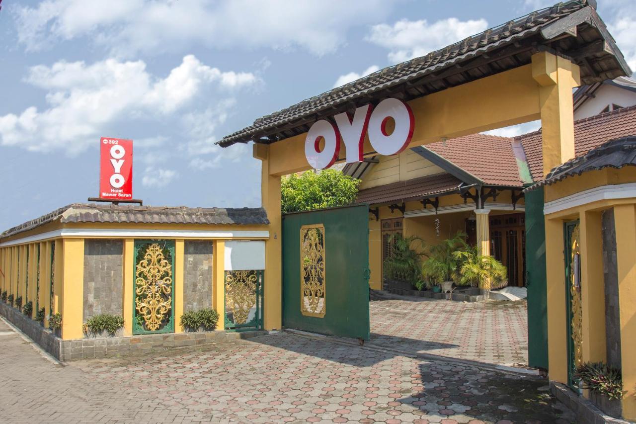 Oyo 392 Hotel Mawar Saron Джокьякарта Экстерьер фото